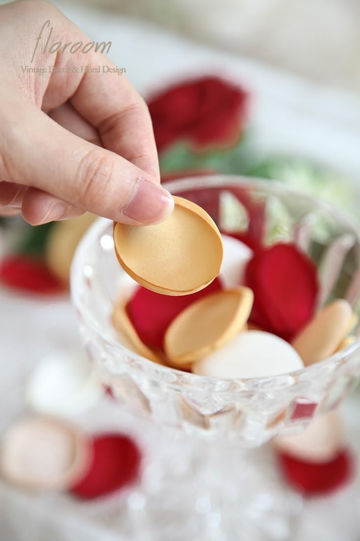 Floroom 300pcs Rose Petals Red Gold Faux Silk Flower Petals for Wedding Flower Girl Basket Aisle Scatter Cake Sweetheart Table Centerpieces Party Confetti Bridal Shower Romantic Night Decoration