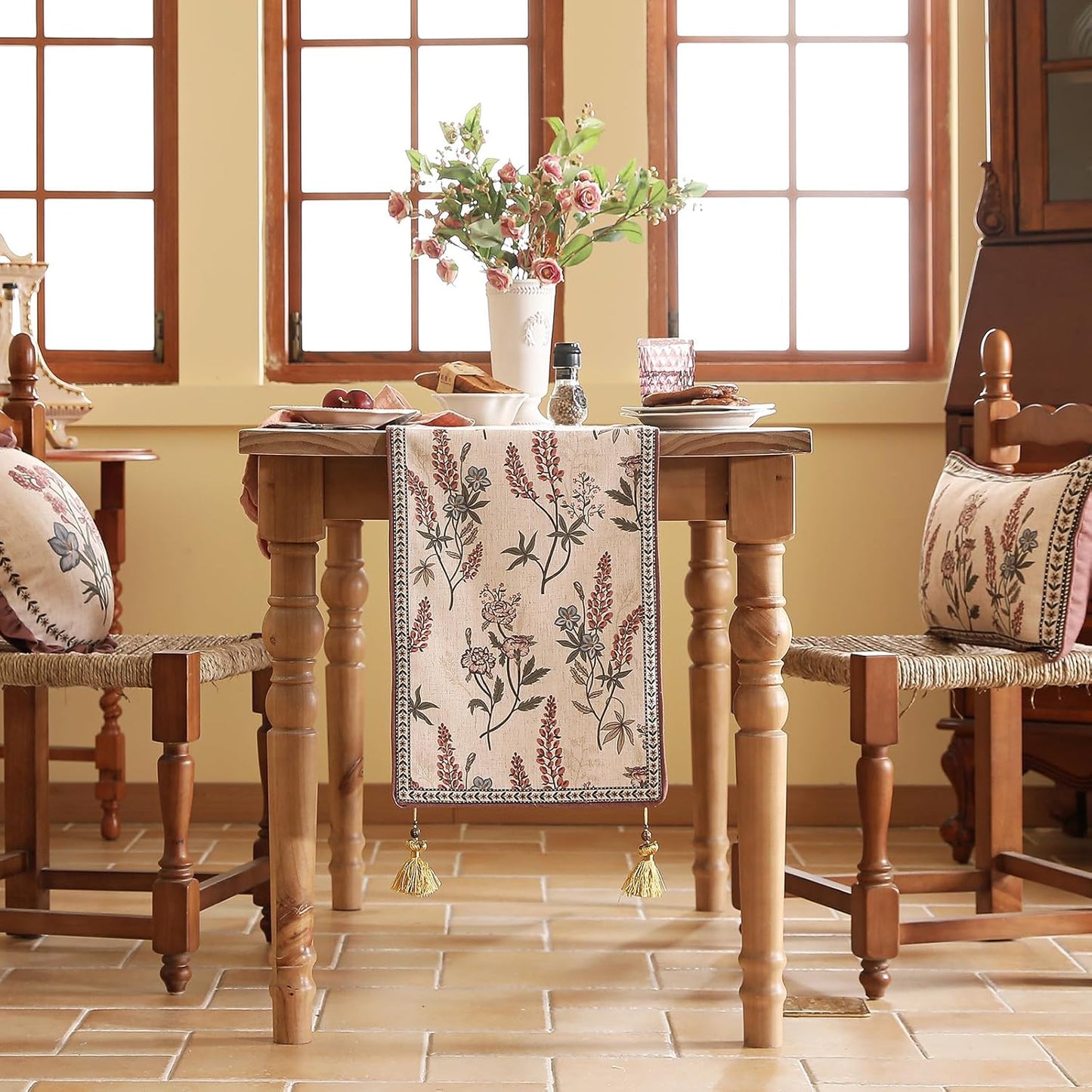 ISAENNE Designer Light Beige Linen Table Runner 102 Inches Long,Vintage Floral Wrinkle Resistant Decor Table Runners for Dining Tables,Christmas,Thanksgiving,Kitchen Tables,12"*102"-Helena A