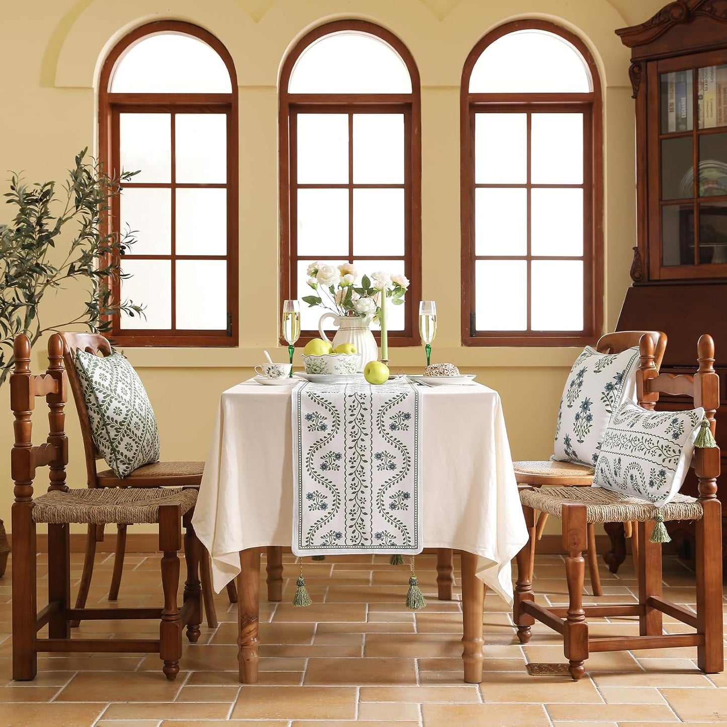 ISAENNE Designer White Elegant Linen Table Runner 71 Inches Long,Chinoiserie Floral Decor Durable Table Runners for Dining Tables,Thanksgiving,Kitchen Tables,Christmas,12"*71"-Mosella D