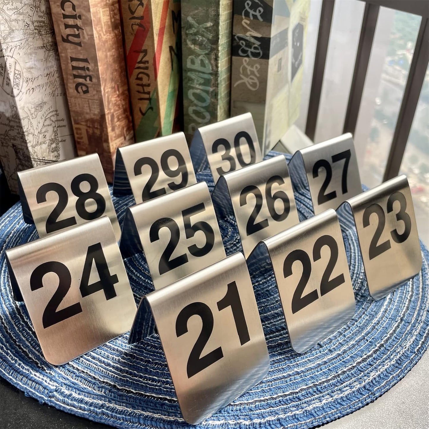 10 Pcs Metal Place Cards Stackable Tent Style Table Numbers，Place Card Holders for Celebration Wedding Party Restaurants Cafes Bars Gatherings meeting Room Board Game Serial (Medium 21-30, Black)