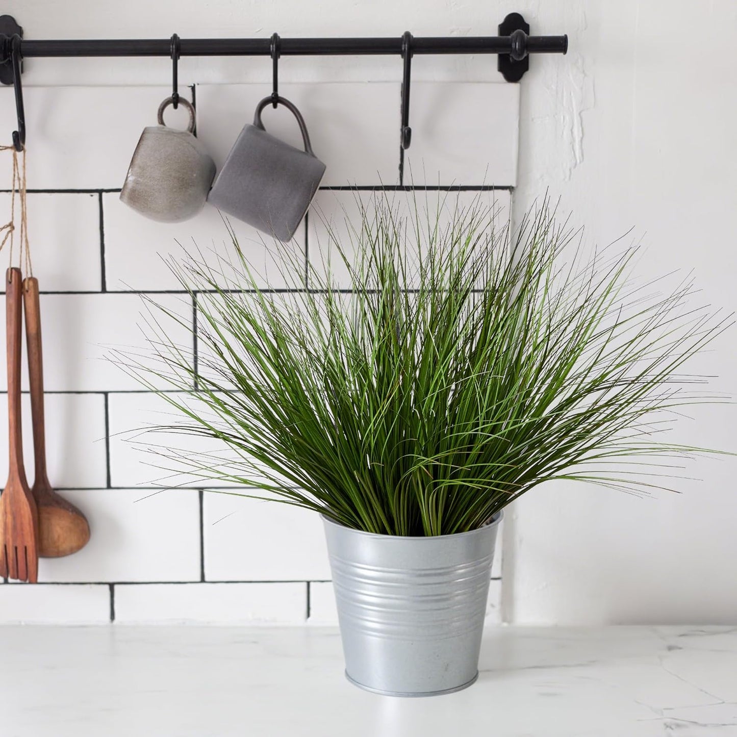 8PCS 17.3" Fake Plants Artificial Wheat Grass Greenery Plastic Plants Fake Grass Artificial Plants for Outdoor Decor Artificial Flower with Greenery Stems for Indoor Home Decoration